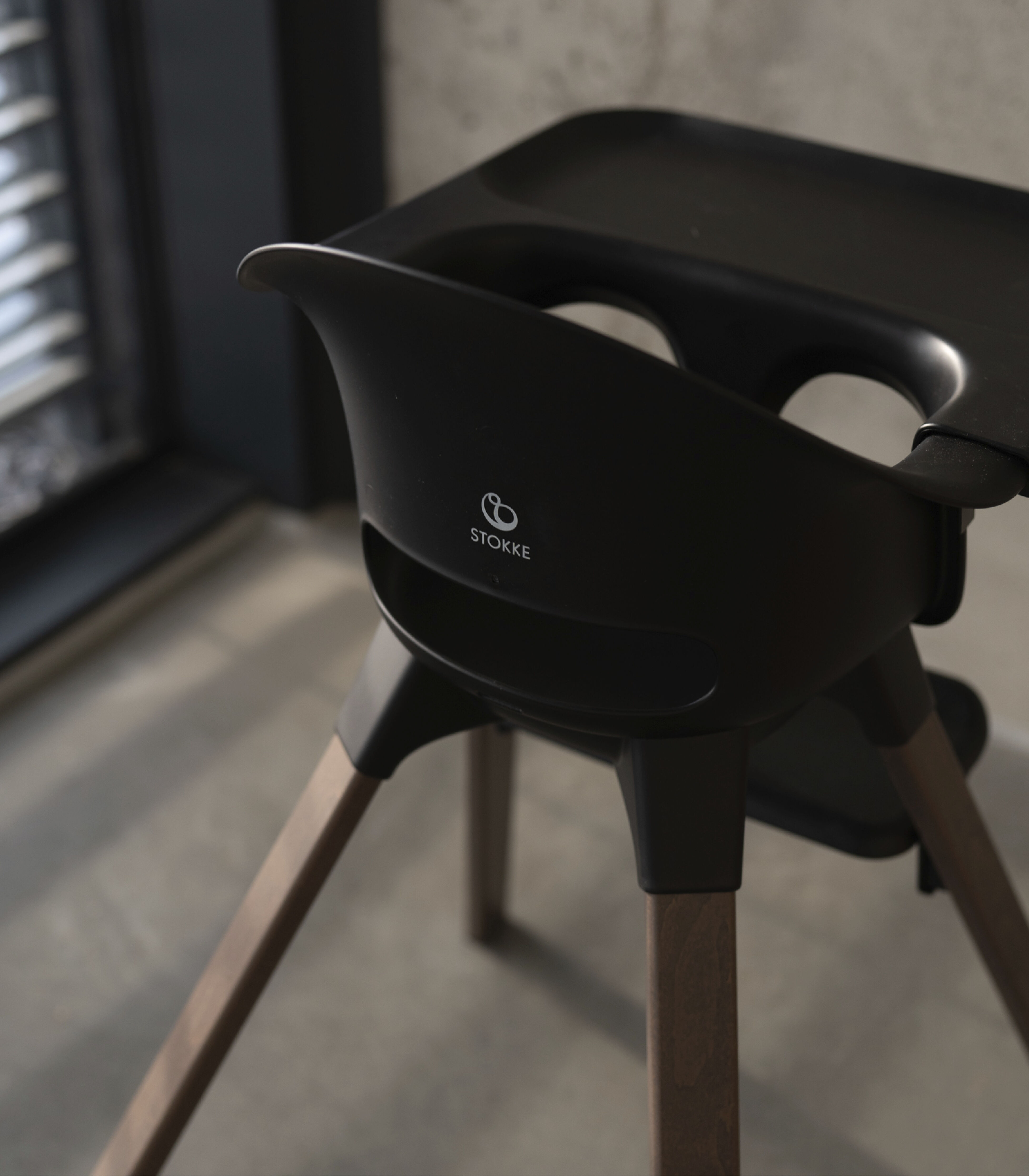Stokke® Clikk™ High Chair, Black / Warm Brown, mainview galery image 13