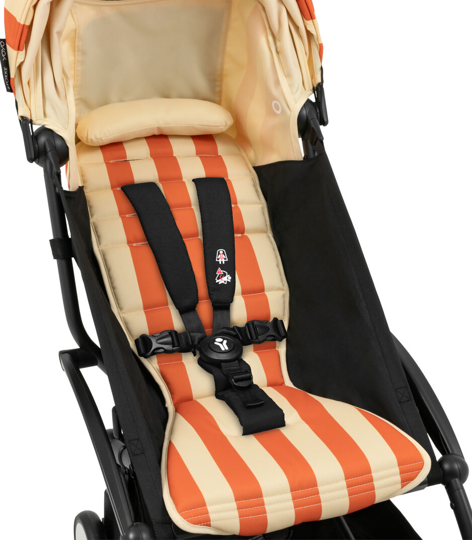 Stokke® YOYO3® 6+ – Riviera Capri. Black frame. Front view, angled. Close-up. galery image 8
