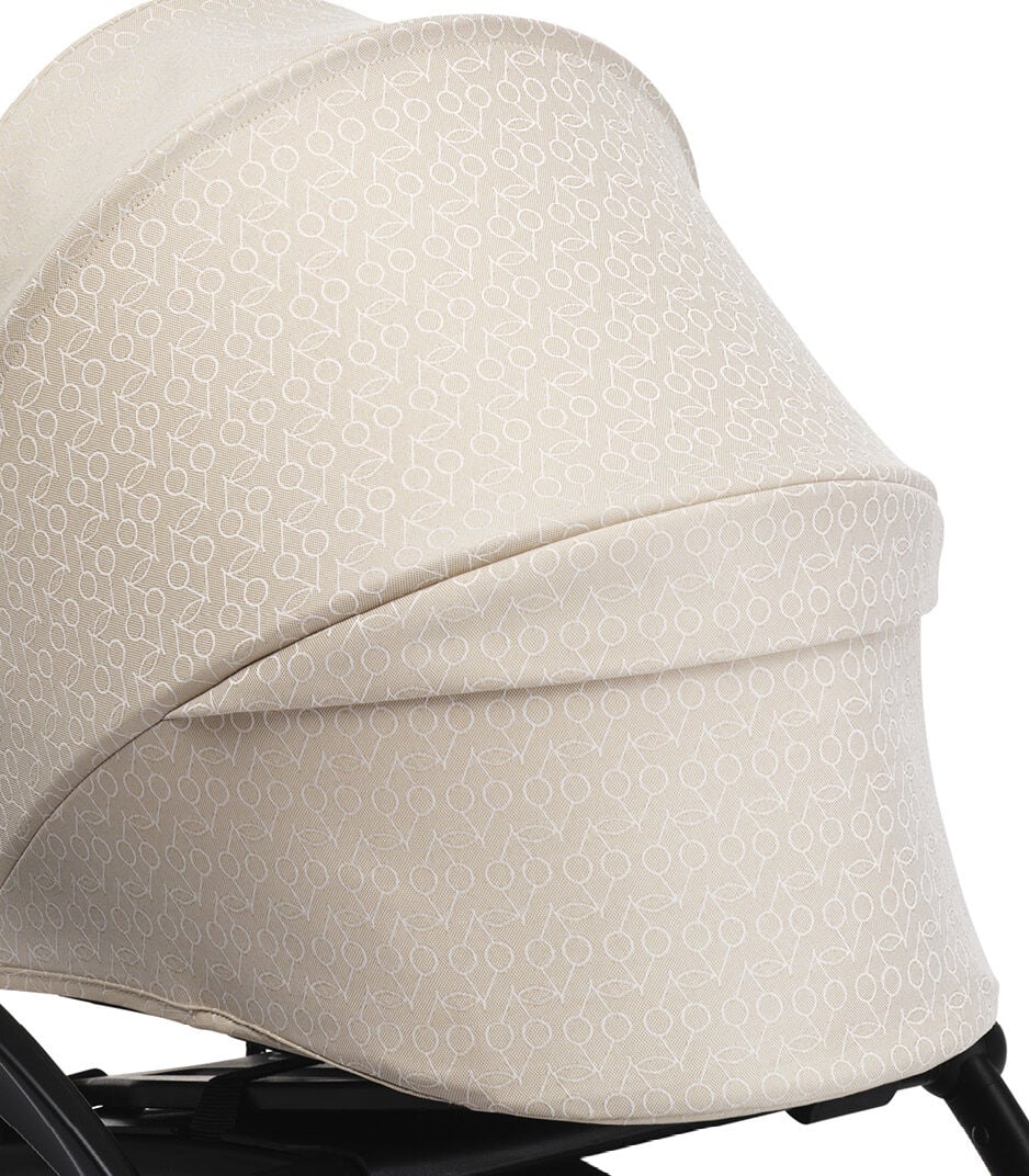 Stokke® YOYO3 0+ Bonpoint. Rear view. Canopy detail, ventilation closed. galery image 6