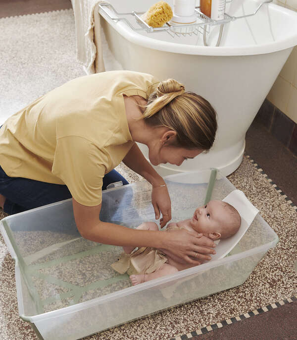 Collapsible baby bath tub Stokke® Flexi Bath® XLarge Bundle