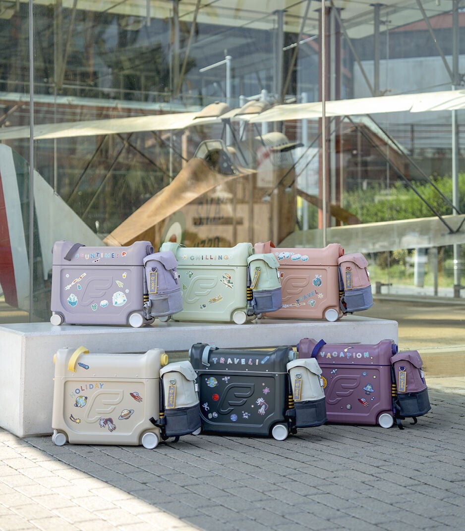 Ride-on Suitcase for Kids | Jetkids™ BedBox™ by Stokke® | Stokke