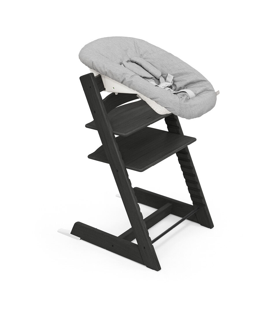 Tripp Trapp® chair Oak Black, with Newborn Set, Active.