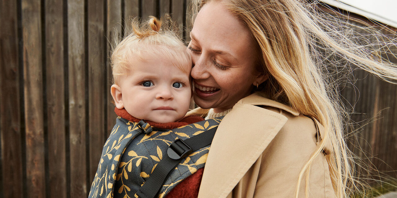 Marsupio Stokke® Limas™ Flex Valerian Beige, , emotional1 view 1