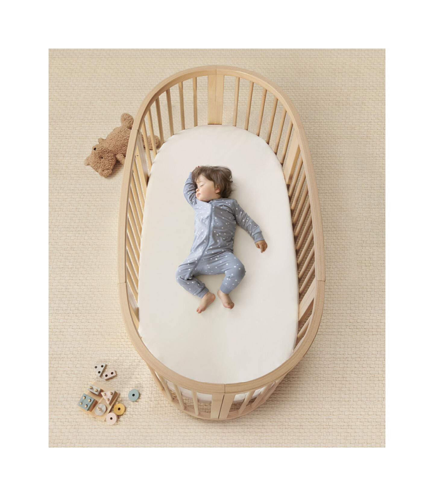Stokke® Sleepi™ Bed V3 Natural. Closed, with mattress. view 4