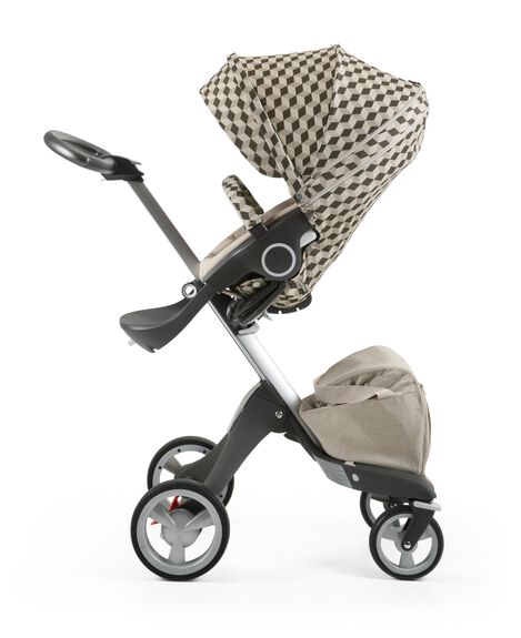 Stokke&reg; Stroller Seat with Style Kit Beige Cube and Stokke&reg; Xploy&reg; chassis, Beige Melange.
