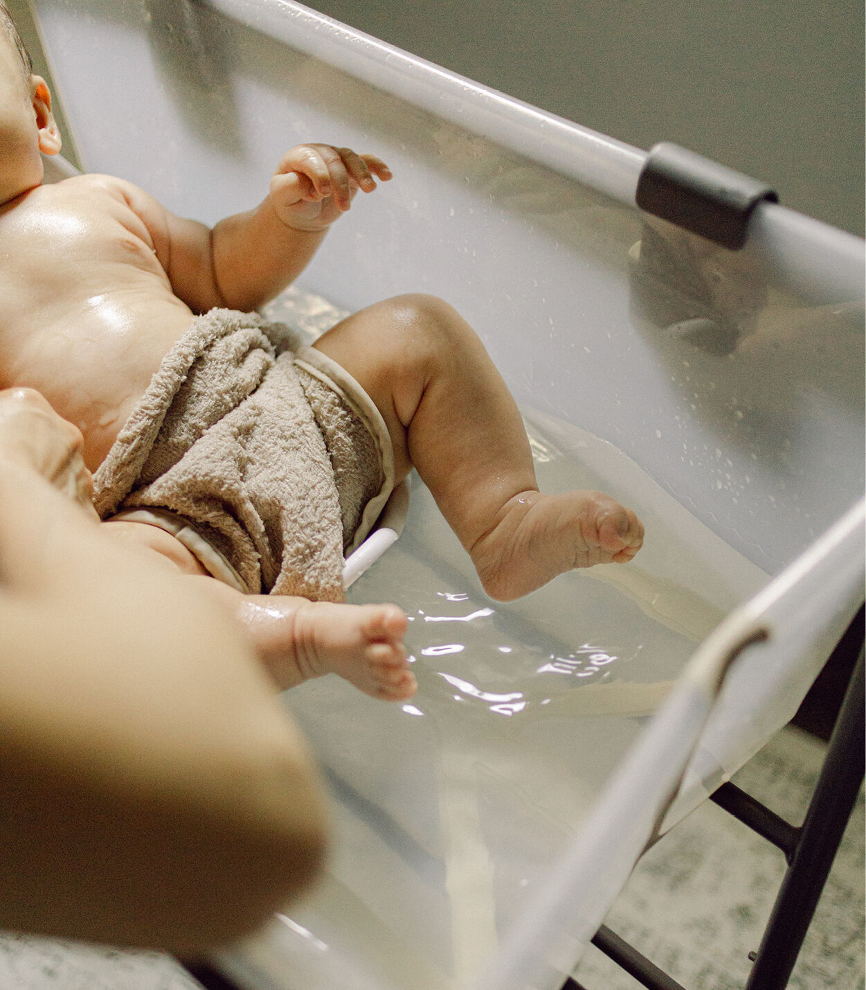 Stokke® Flexi Bath® - Baby Bath with newborn support, Sandy Beige, mainview galery image 5