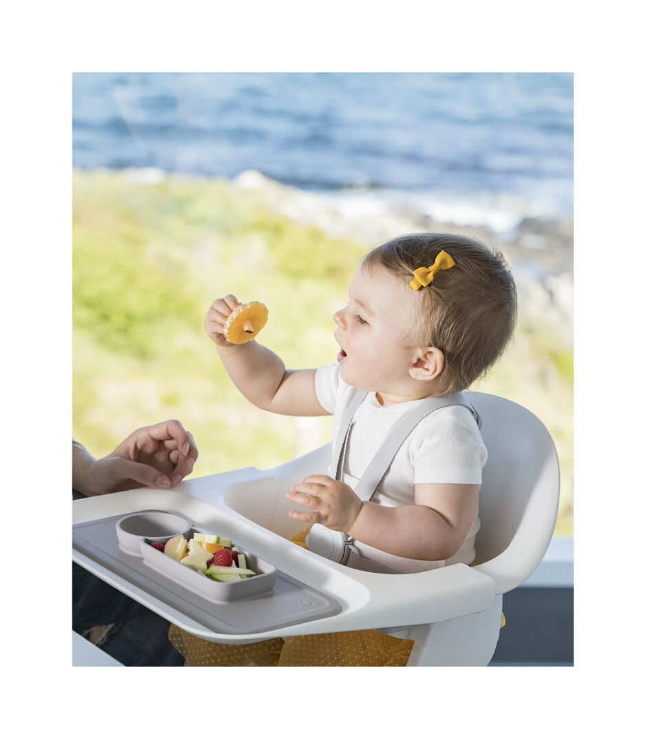 Stokke® Clikk™ High Chair White. eZpZ placemat, Soft Grey. galery image 2