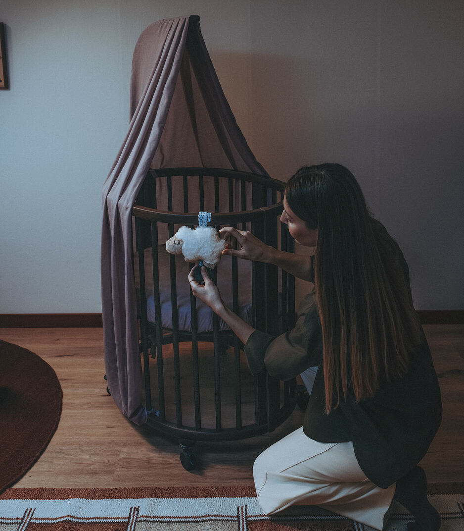 Done by Deer™ Spieluhr, Sheepy Sand, mainview Galeriebild 3