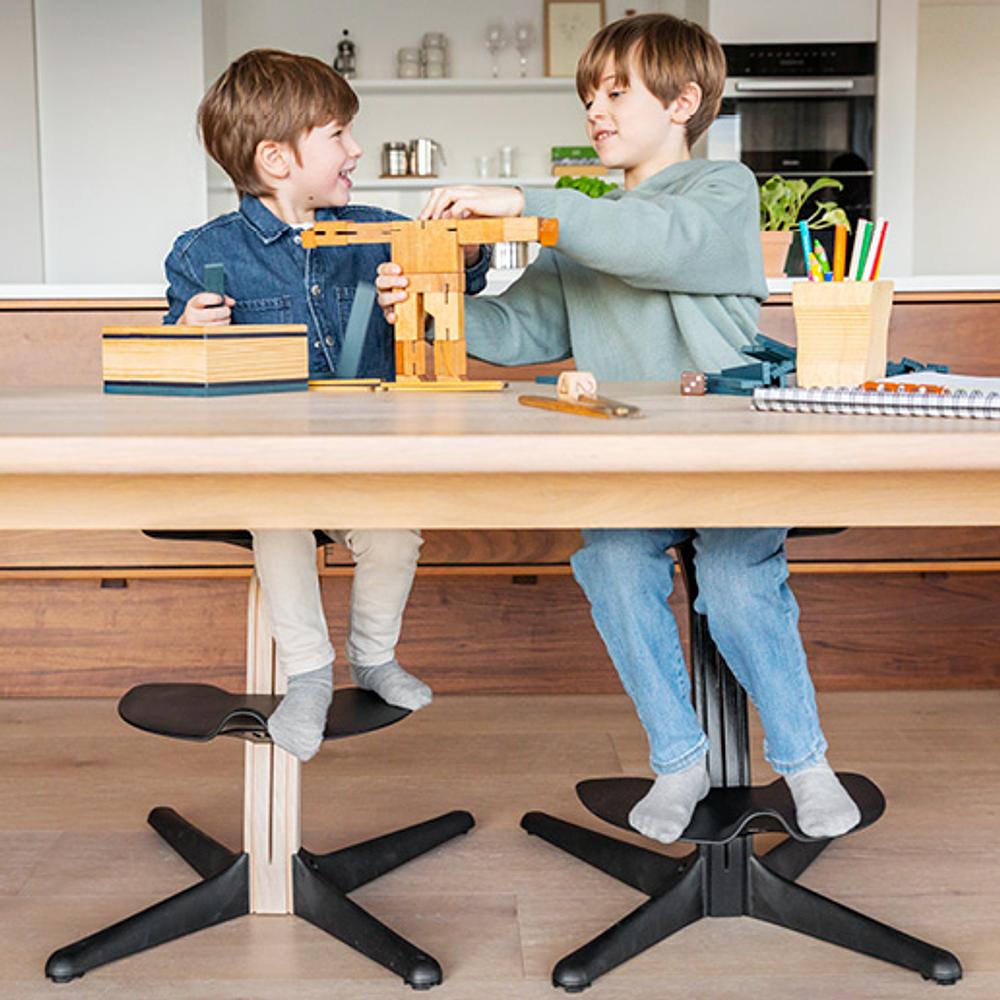 STOKKE ダークブルー チェック柄 ハイチェア STOKKE ダークブルー チェック柄 ハイチェア ベビー家具・寝具