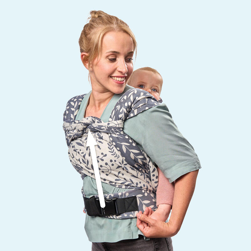 Stokke® Limas™ Carrier Plus Back Carrying: Carrying snug enough