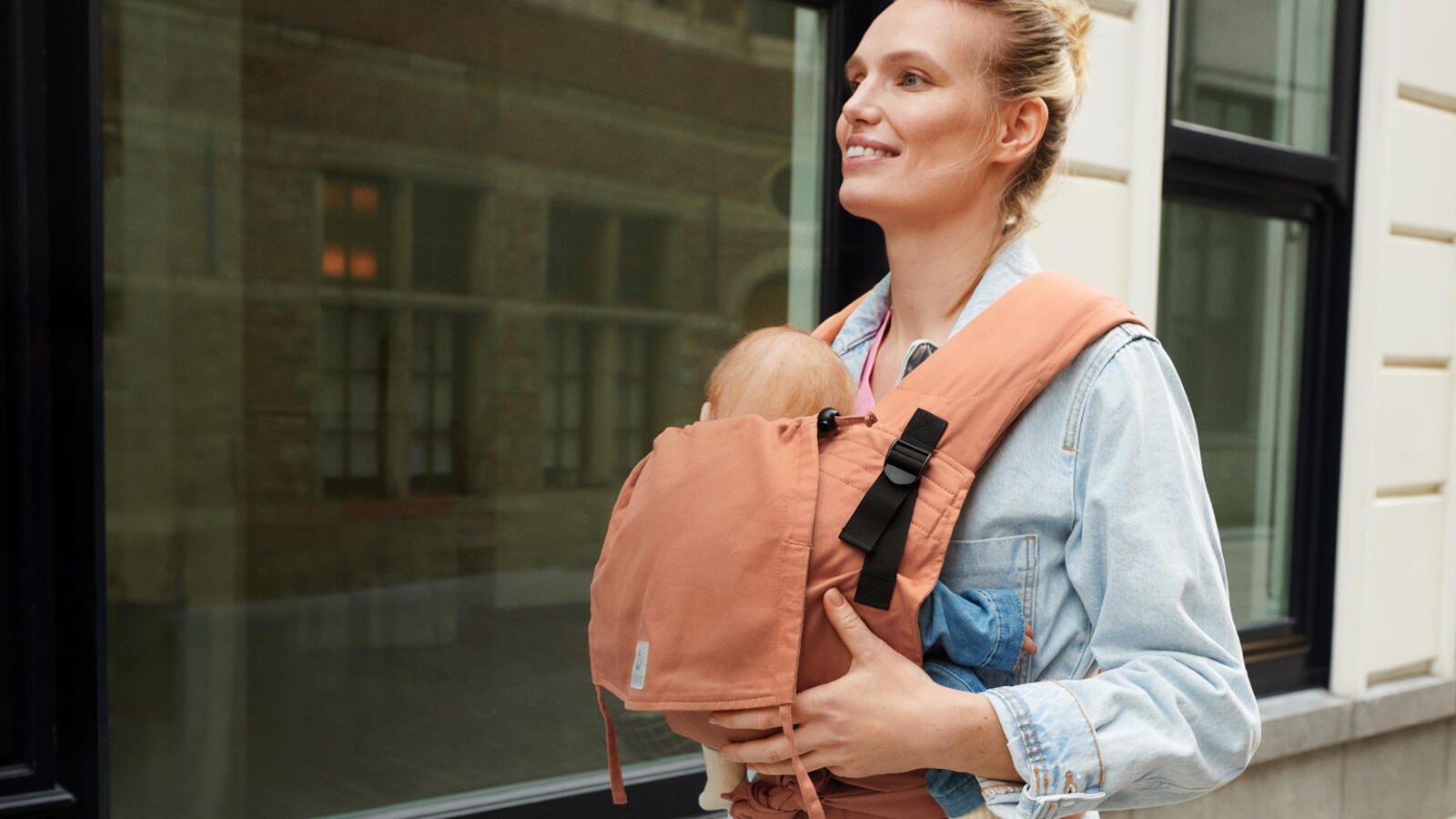ストッケ リマス ベビーキャリア プラス STOKKE LIMAS 抱っこ紐