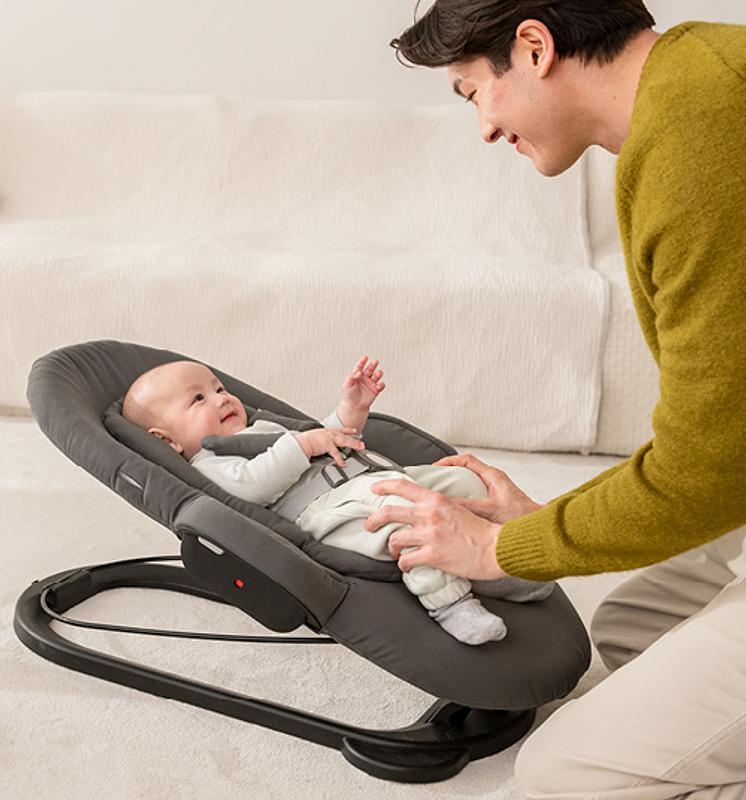 子供用ハイチェア、ベビーカー & ナーサリー | Stokke® オンラインショップ