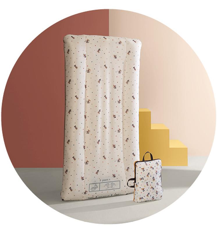 JetKids™ by Stokke® CloudSleeper™ Mickey Celebration