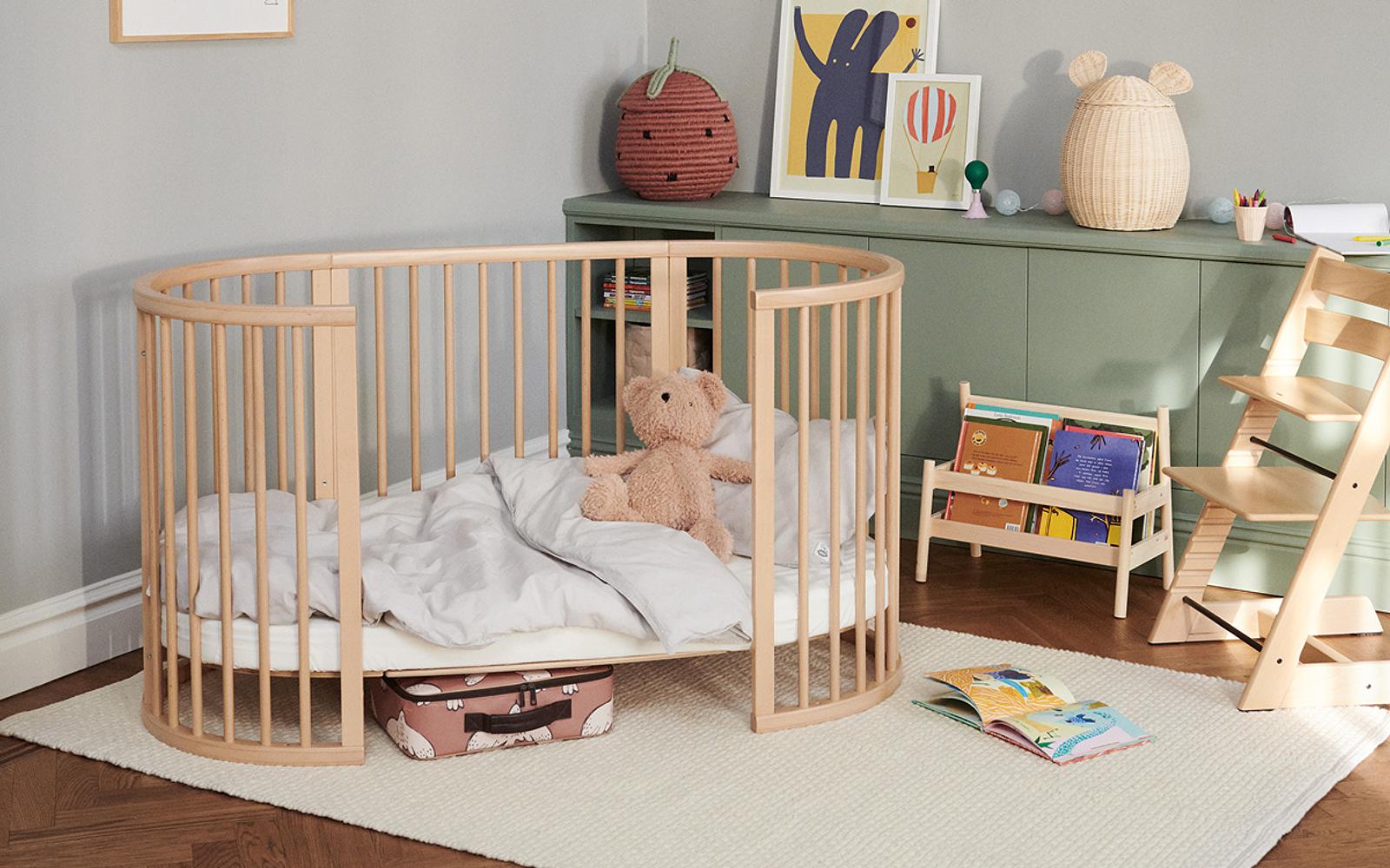 引き取り限定 Stokke Sleepi ベビーベッド　V2? 美品　セット Stokke® Sleepi™｜成長に寄り添うアイコニックなベビーベッド | Stokke