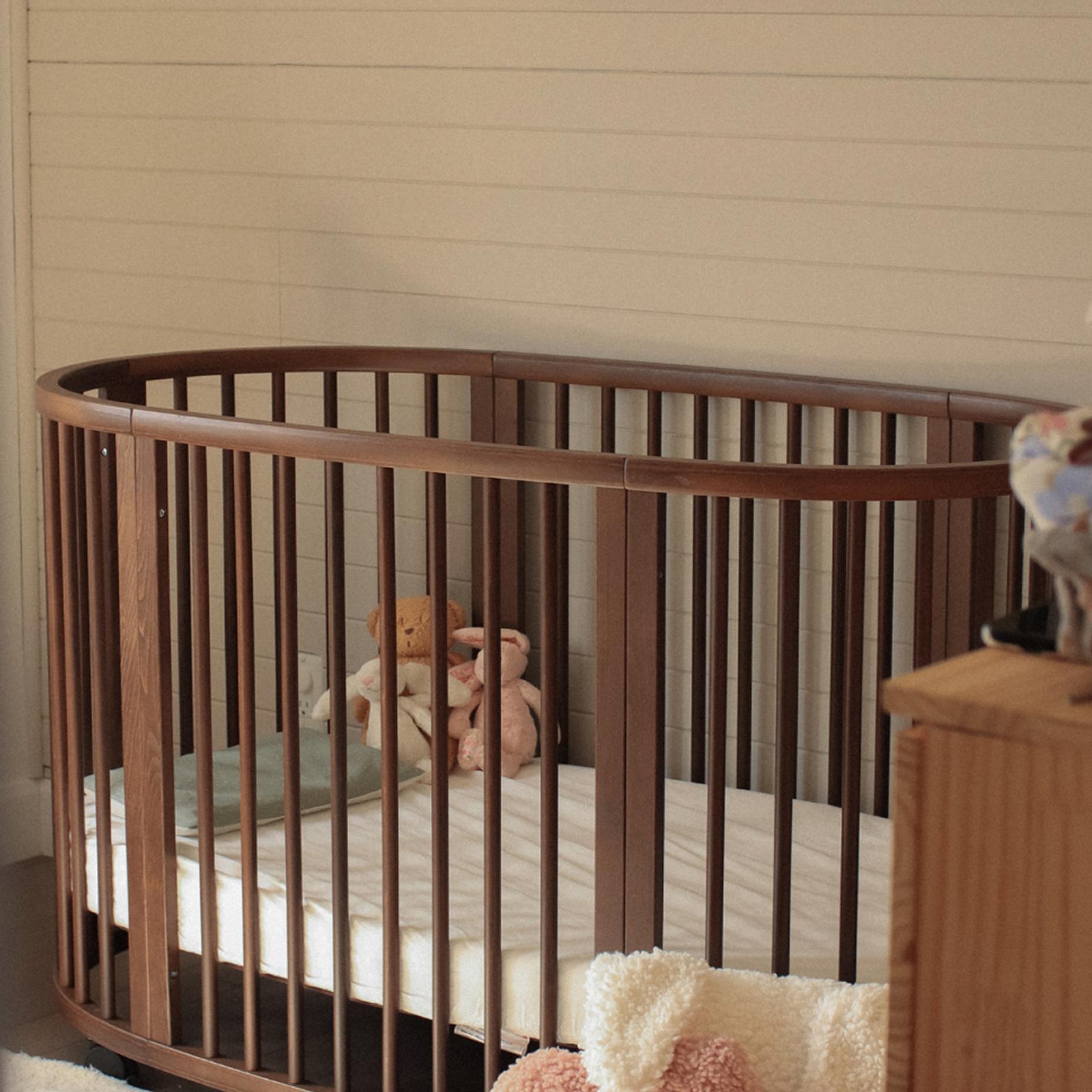 loc::image__collage-nursery-3-1x1_jpg