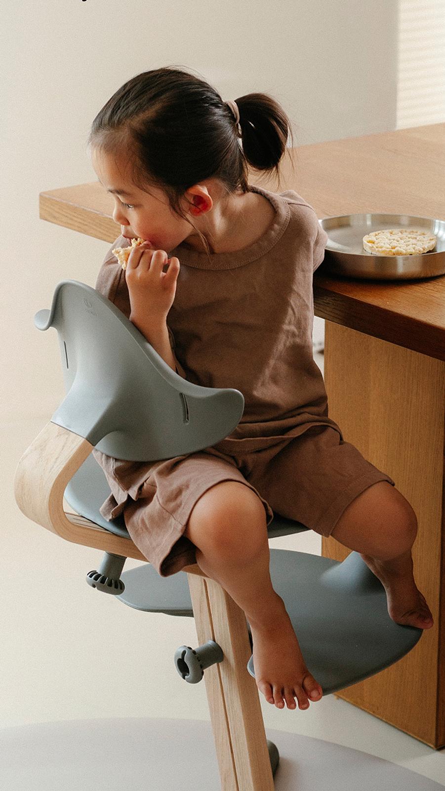 STOKKE NOMI ベビーチェア Stokke® Nomi® |the ergonomic Active Sitting High Chair | Stokke