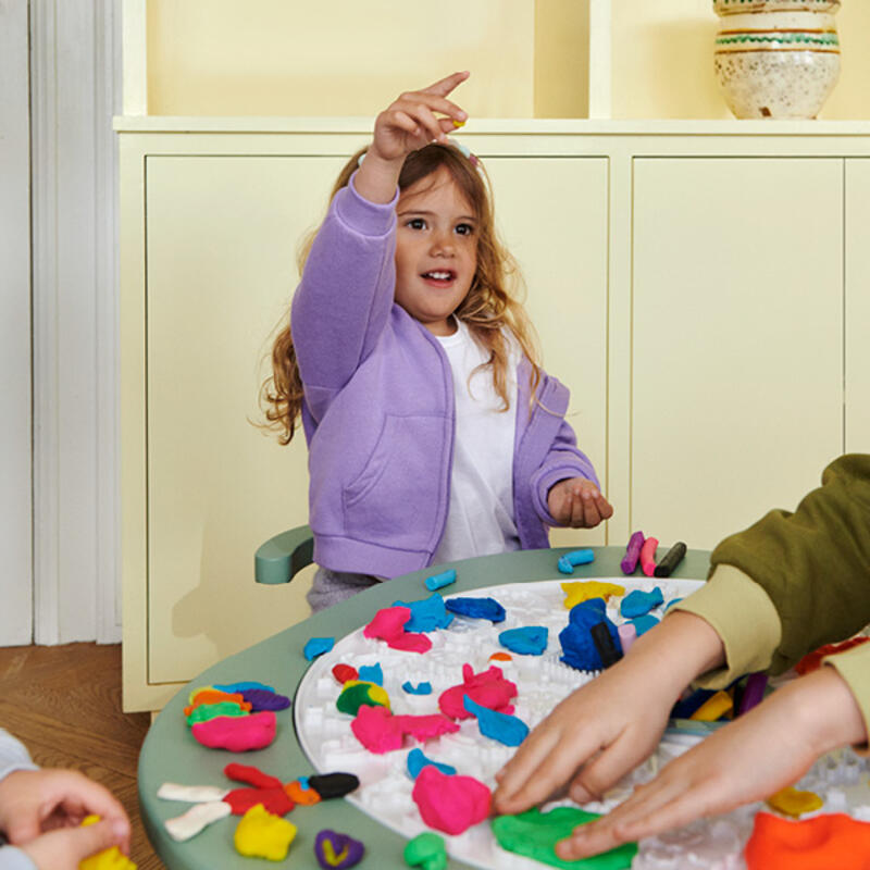 Mesa Actividades Comida Con Sillas Infantil Resistente MyTek 5535