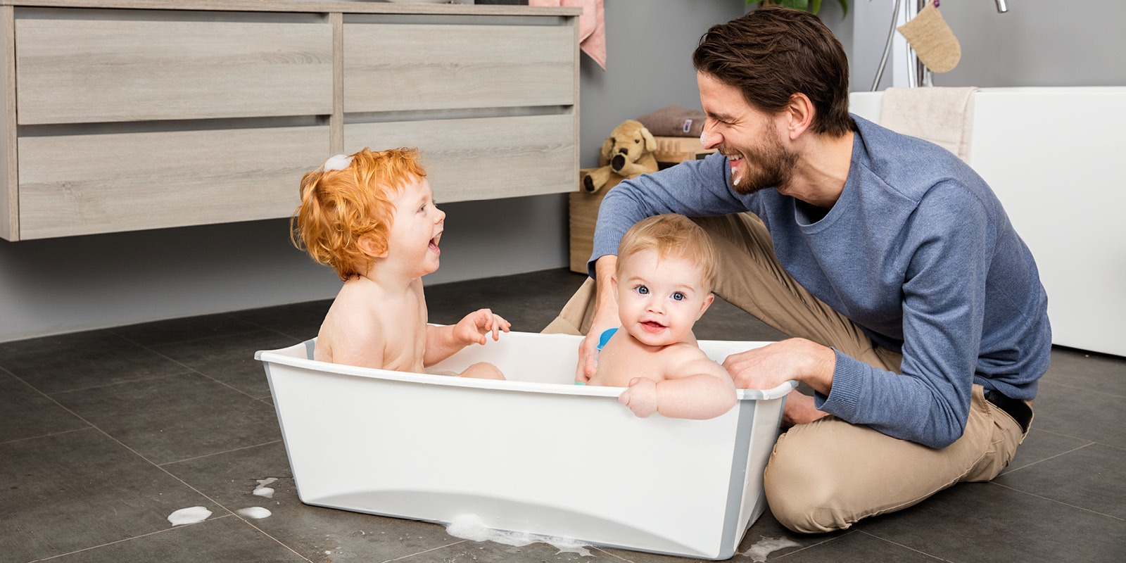 Bañera Flexibath con reductor Stokke