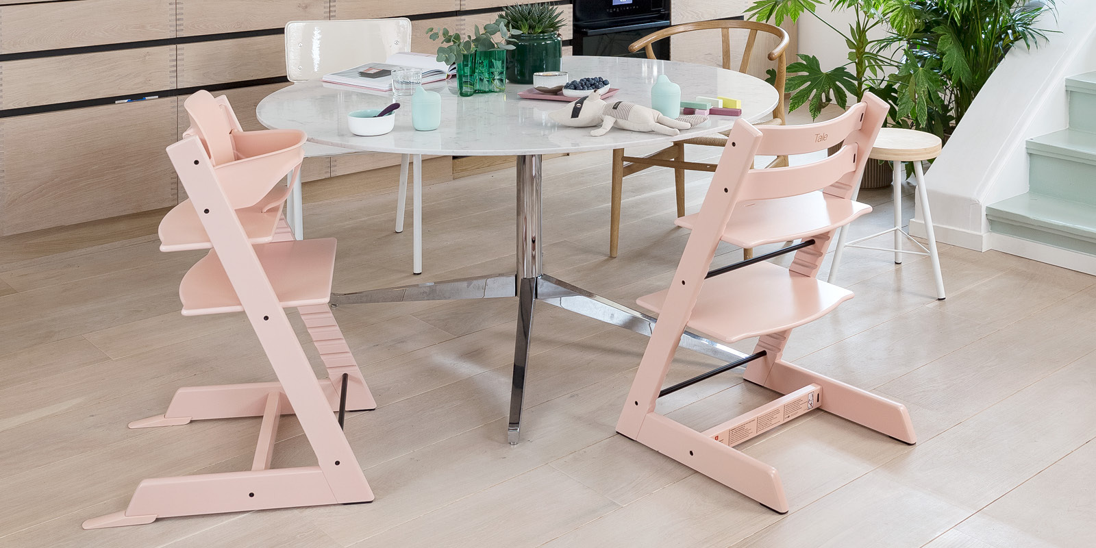 Tripp Trapp&reg; Chair Serene Pink, Serene Pink, emotional1