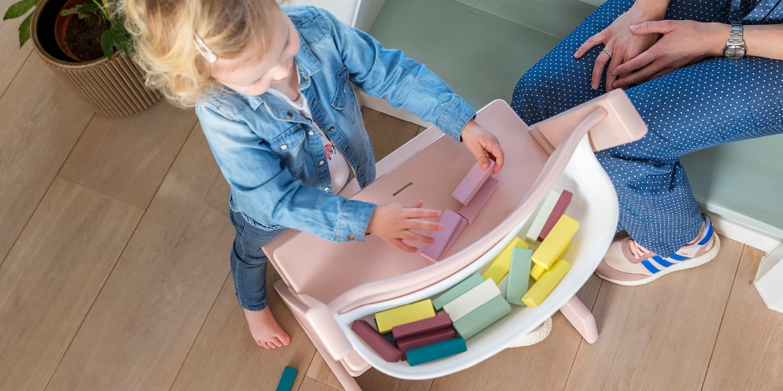 Tripp Trapp Serene Pink with Tripp Trapp&reg; Storage.