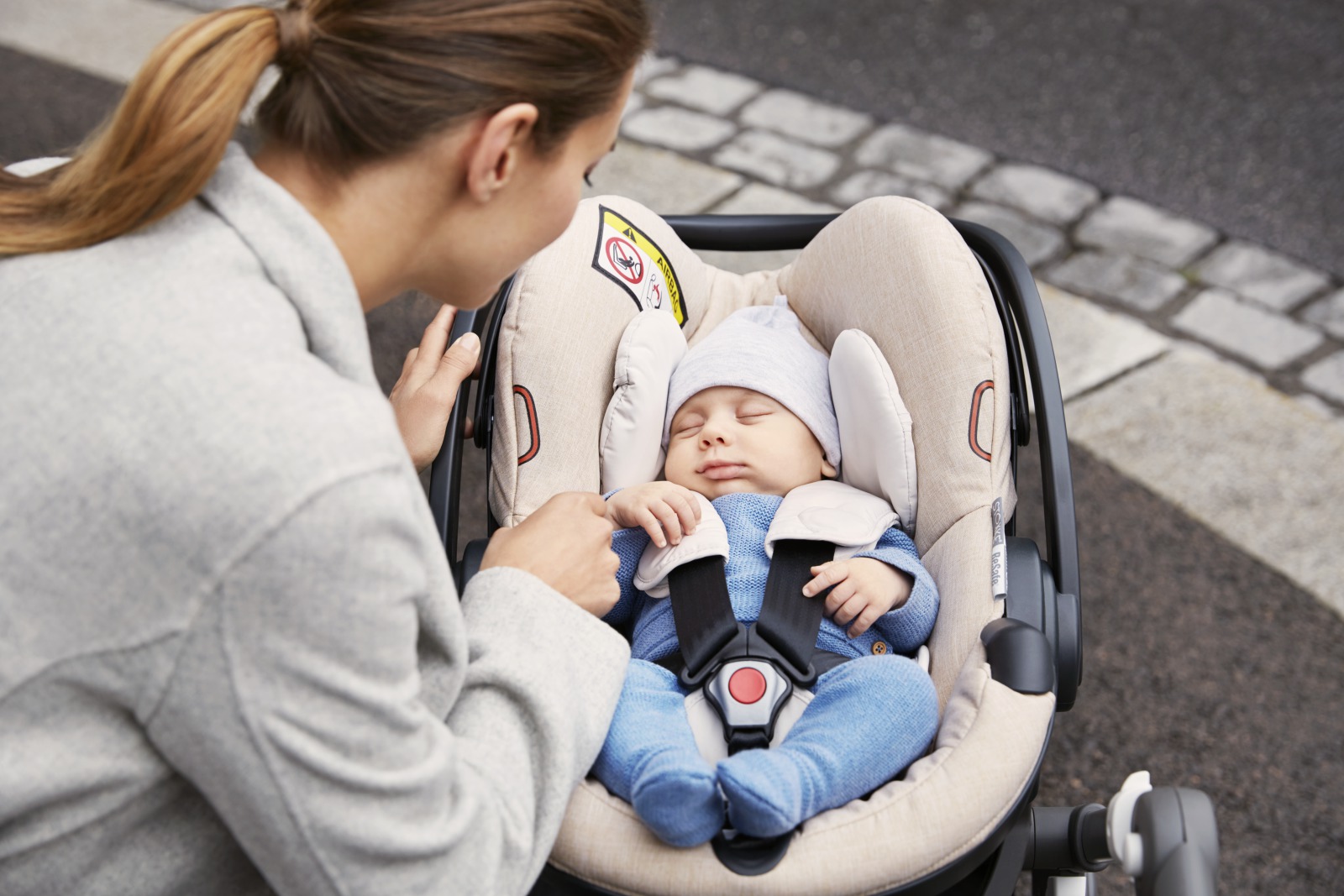 Stokke Izi Go X1 By Besafe Black Melange